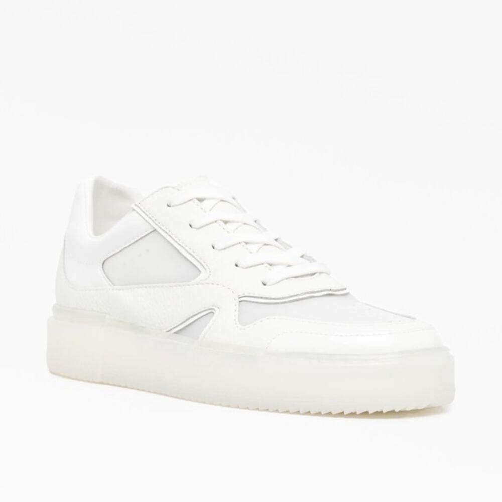 Stuart Weitzman Brooklyn Leather Sneakers White Size 9B